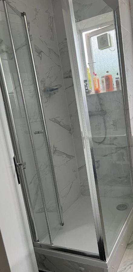 Large Room With Two Bed In Central ロンドン エクステリア 写真