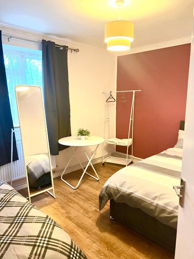 Large Room With Two Bed In Central ロンドン エクステリア 写真