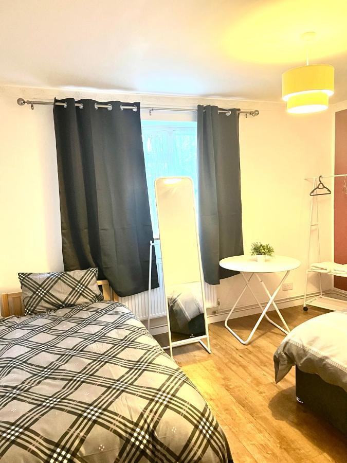 Large Room With Two Bed In Central ロンドン エクステリア 写真